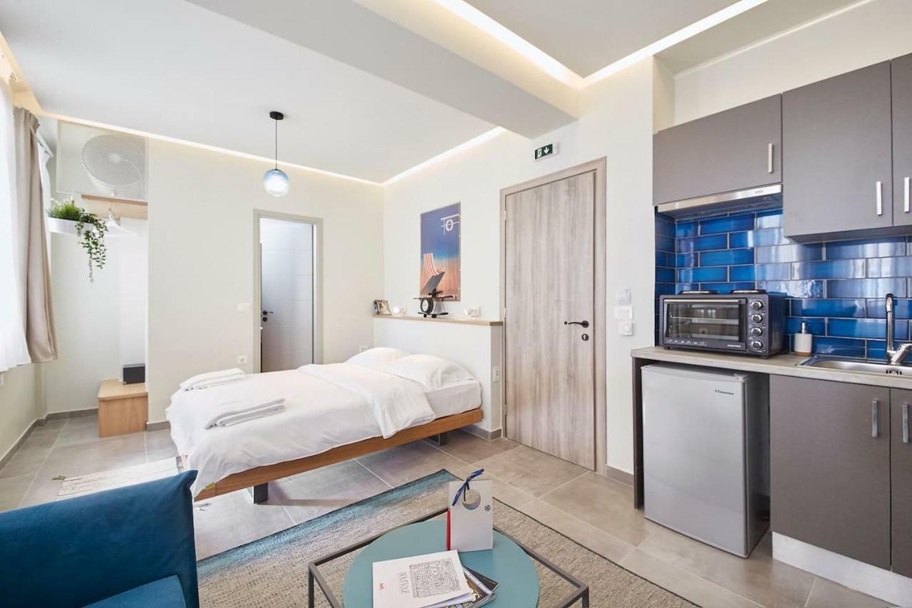 Live in a funky&renovated studio near Acropolis Atene Esterno foto